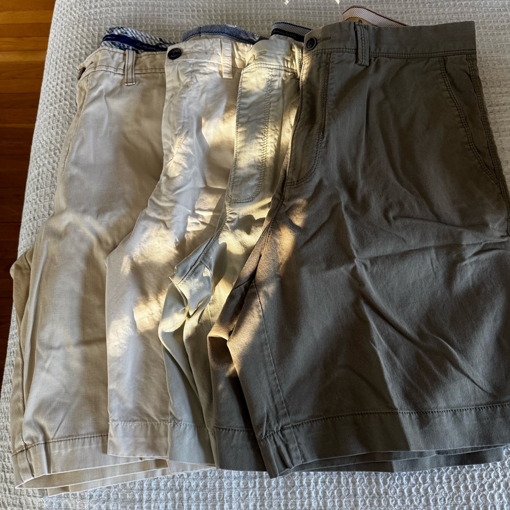 Tommy Bahama (4) Short Bundle